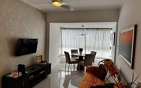 Exclusivo Quarto E Sala Na Praia Da Barra Em Salvador - Concept House Brazil